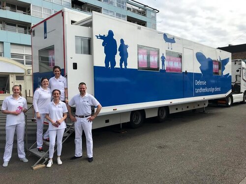 Gum Health Day 2019: Netherlands – mobile dental practice for free screenings