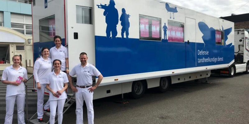 Gum Health Day 2019: Netherlands – mobile dental practice for free screenings